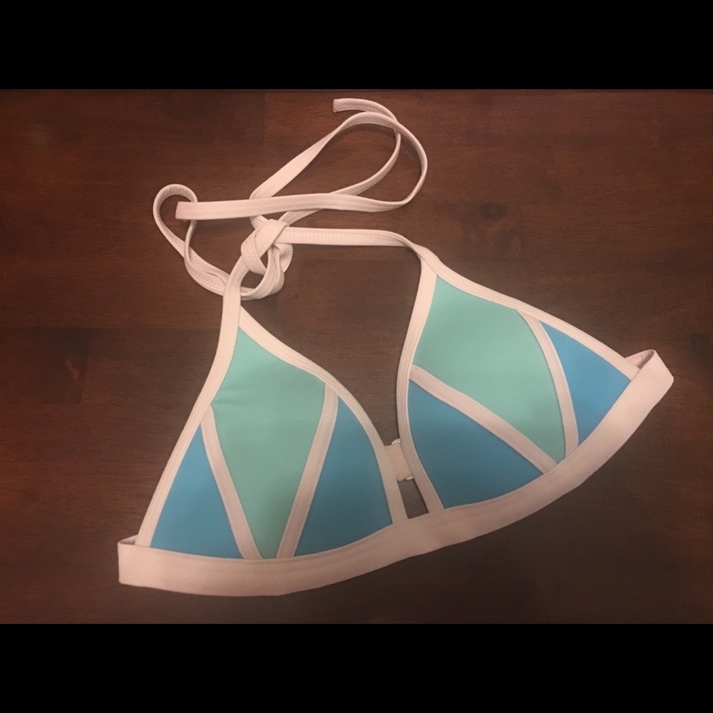 VS PINK padded triangle bikini top